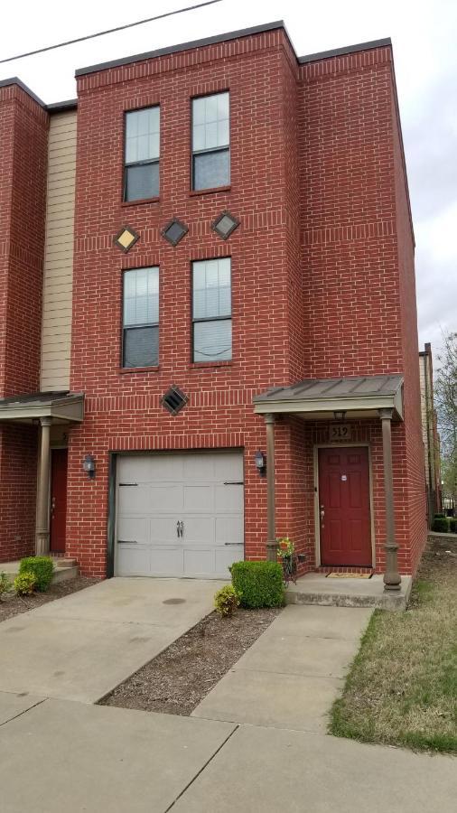 Old Fort Loft King & Queen Suites Nearest Accomodation To Marshals Museum Power Your Ev For Free! Fort Smith Luaran gambar