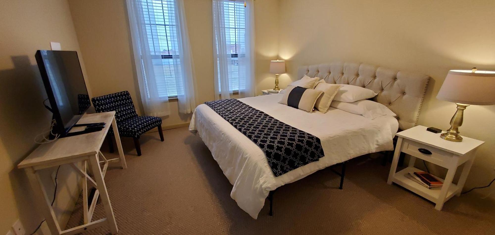 Old Fort Loft King & Queen Suites Nearest Accomodation To Marshals Museum Power Your Ev For Free! Fort Smith Luaran gambar